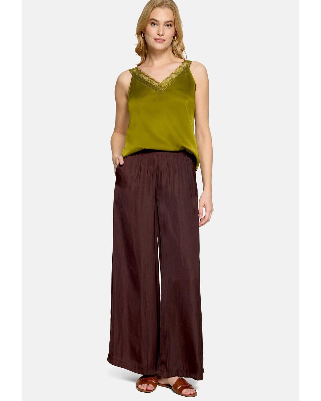 Zero Green Basic-Top Mit V-Ausschnitt