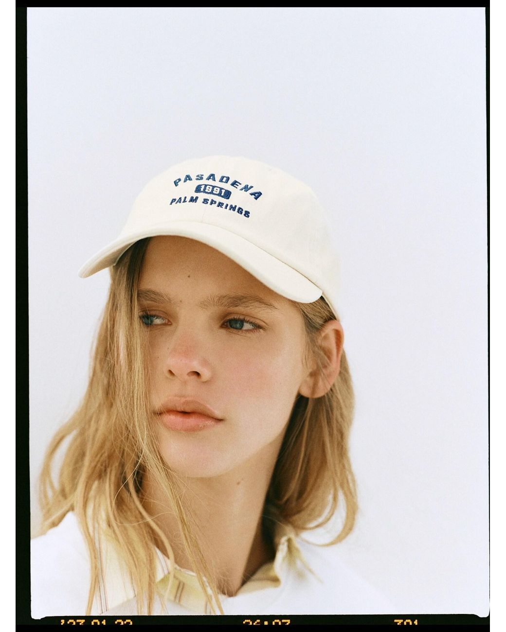 Pull&Bear White Cap Pasadena