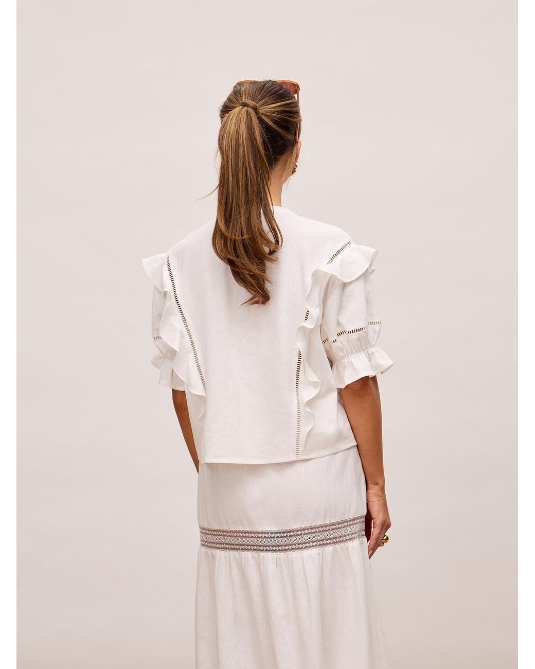 noar studios White Bluse