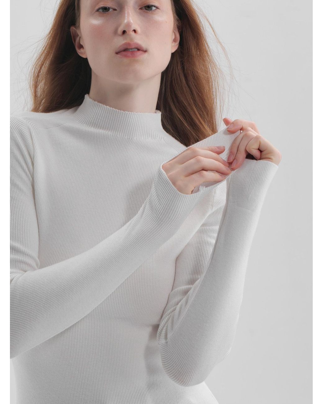 TorWeit White Pullover Winter Layer Top
