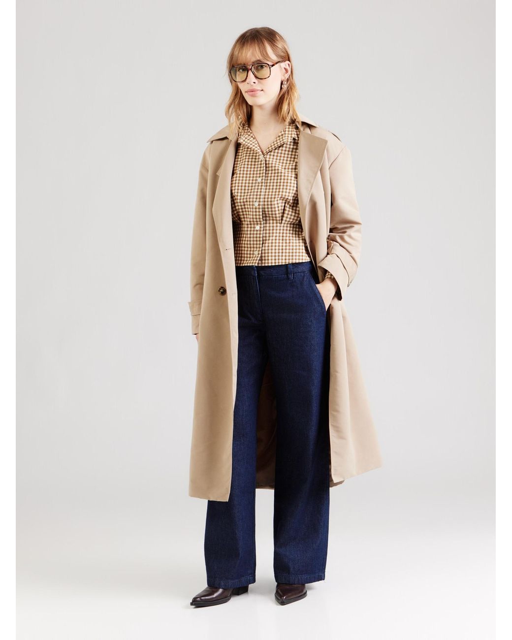 Comma, Blue Jeans