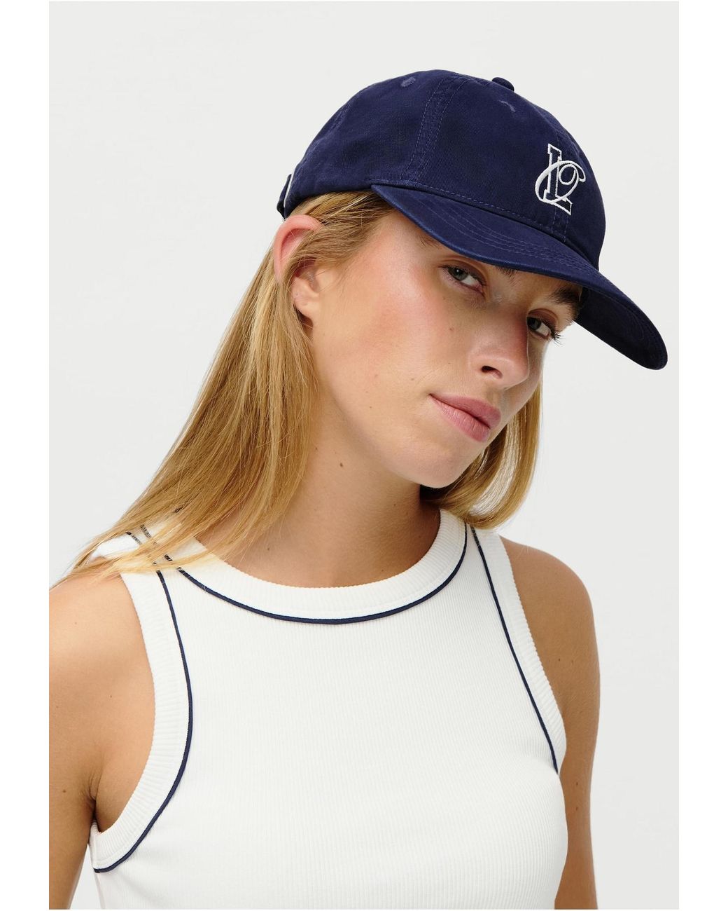 Oh April Blue Cap Arina