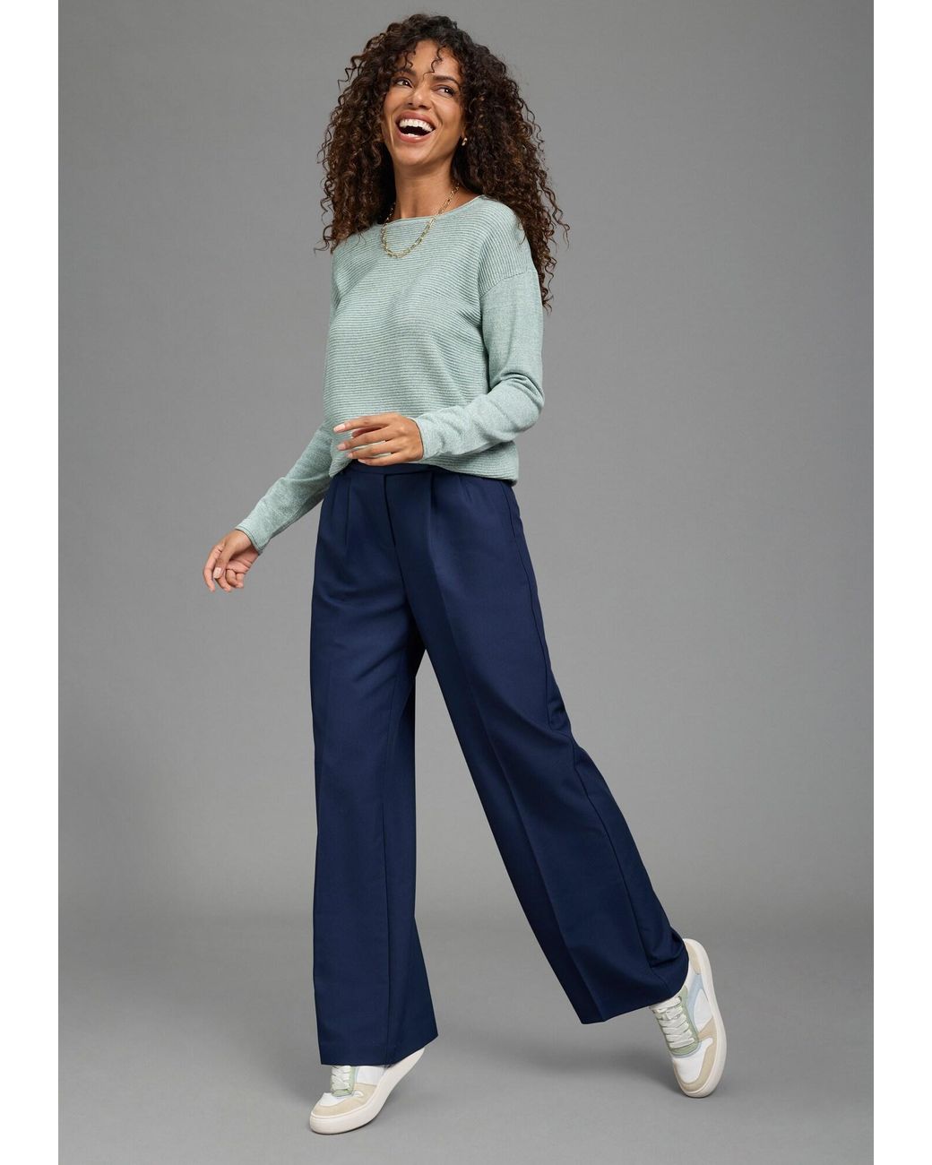 Laura Scott Green Pullover
