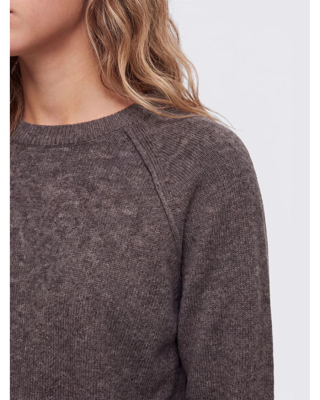Studio Select Gray Pullover Yara