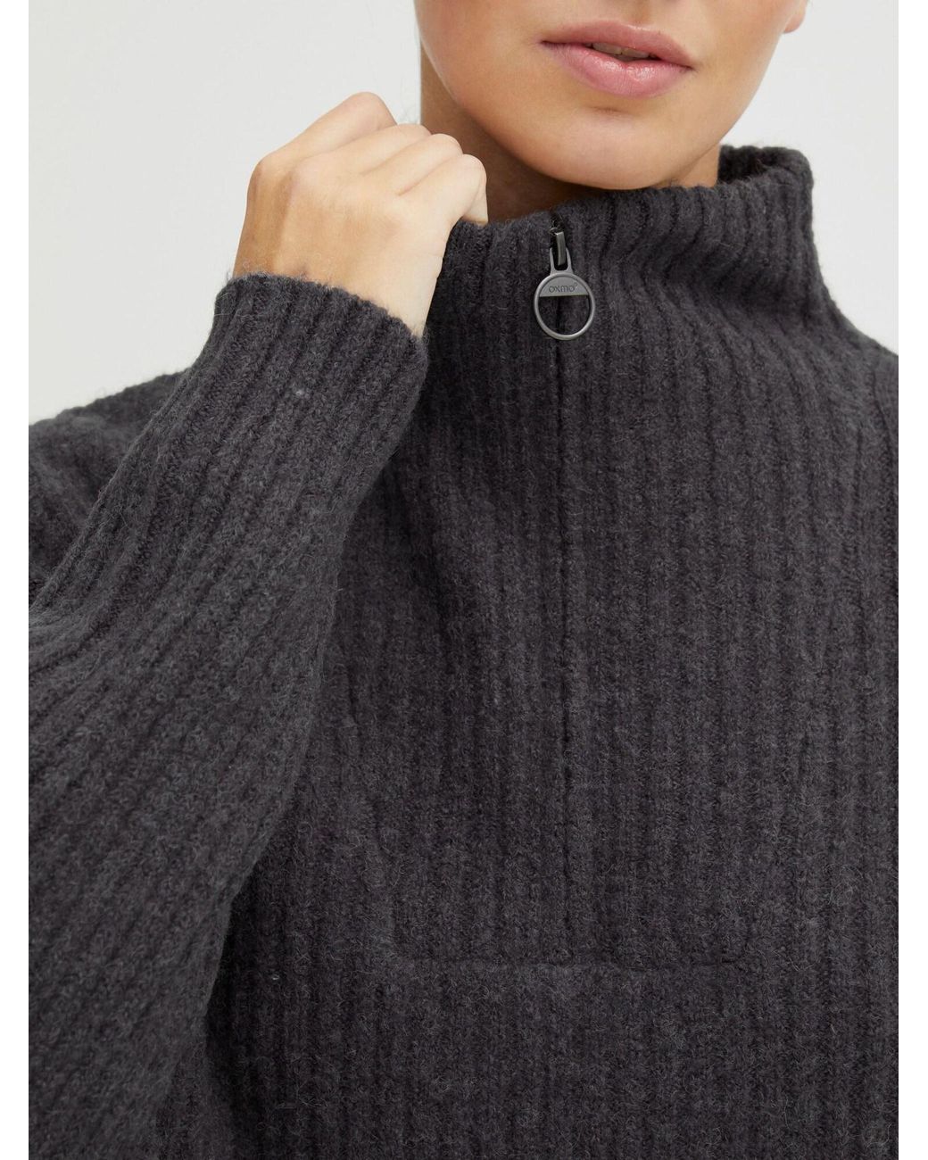 Oxmo Black Pullover Saline