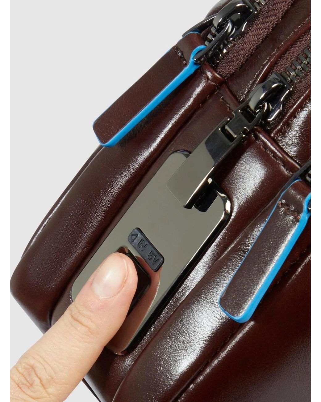 Piquadro Brown Beuteltasche