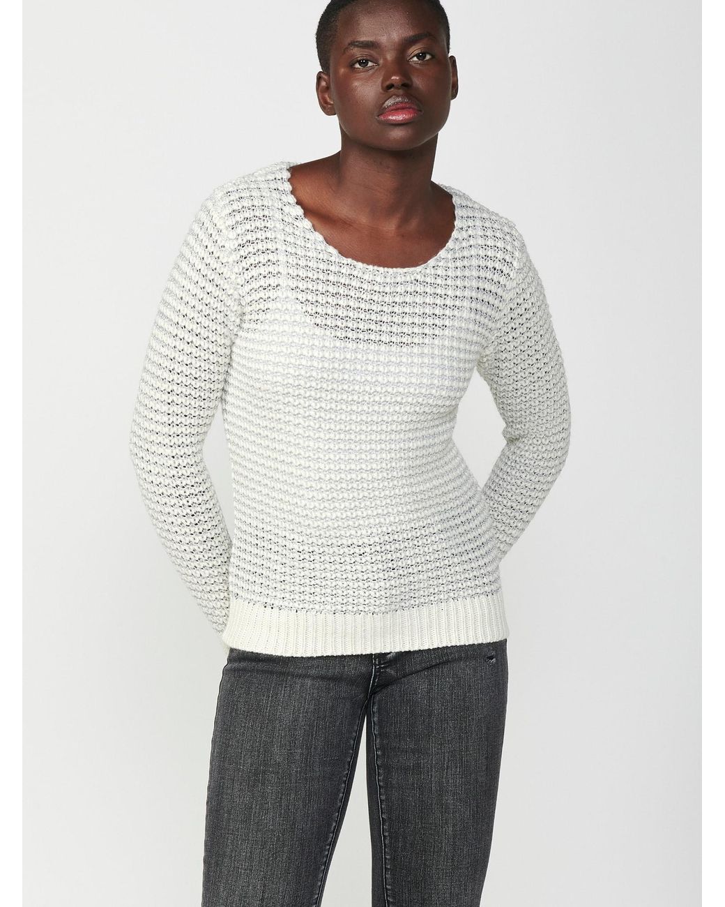 Koröshi White Pullover