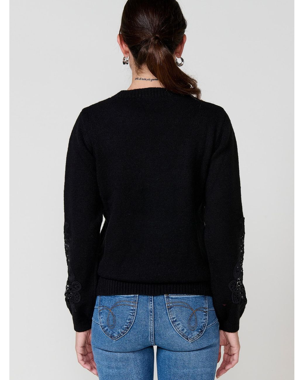 Koröshi Black Pullover