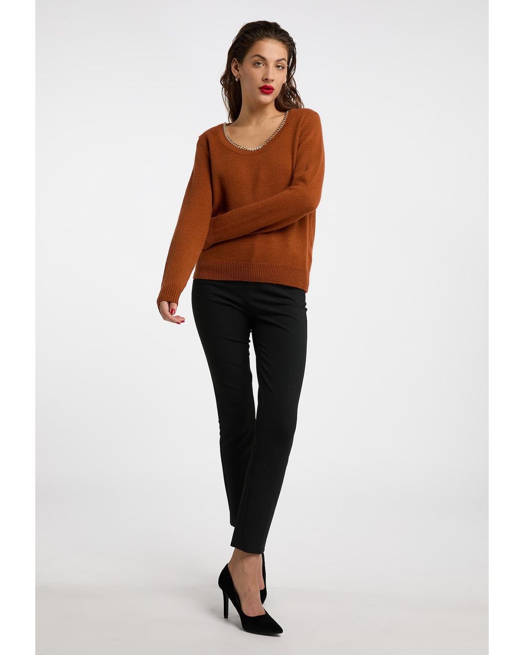 faina Brown Pullover