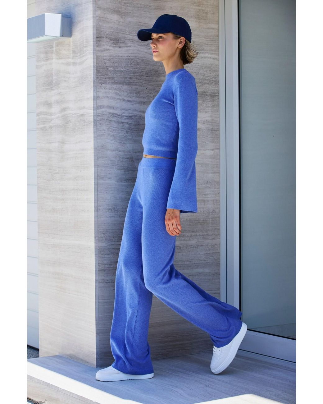 COPENHAGEN Blue Pullover