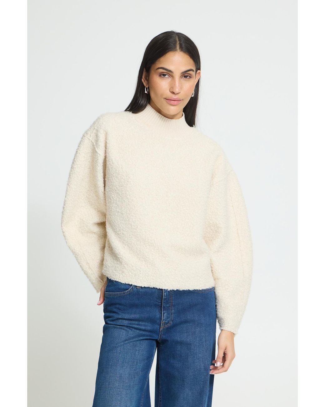 Ichi White Pullover Ihcurley