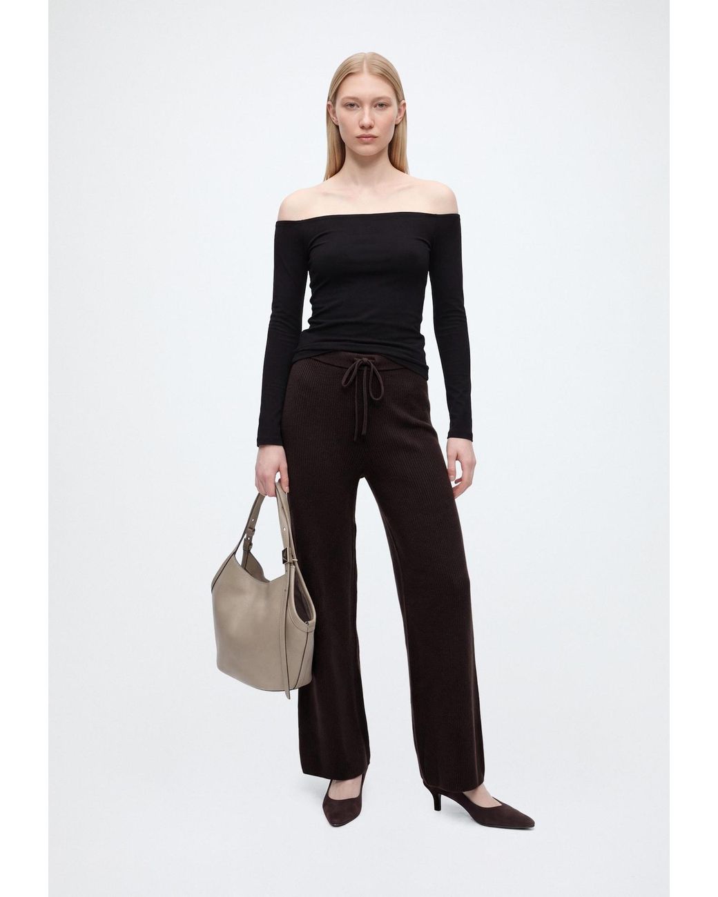 Gap Black Hose