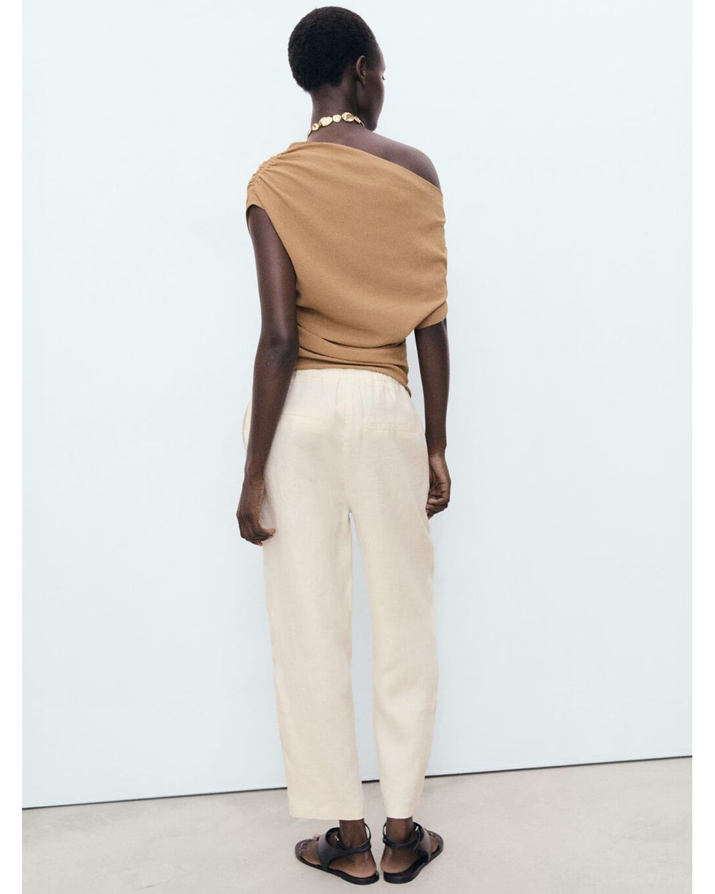 Mango White Hose