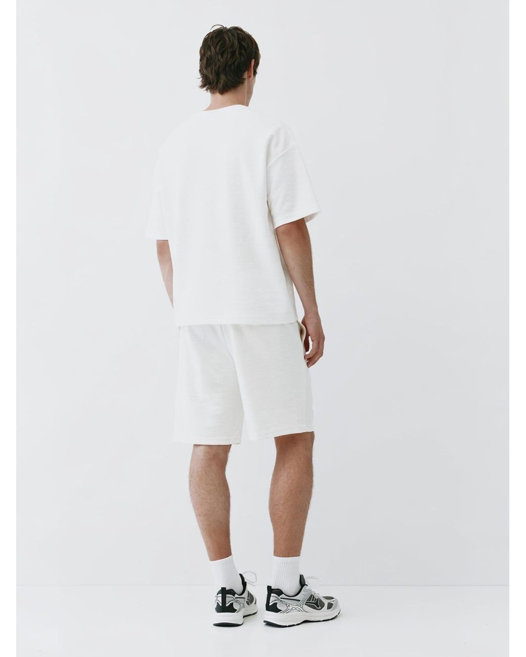 Pull&Bear Shorts in White für Herren