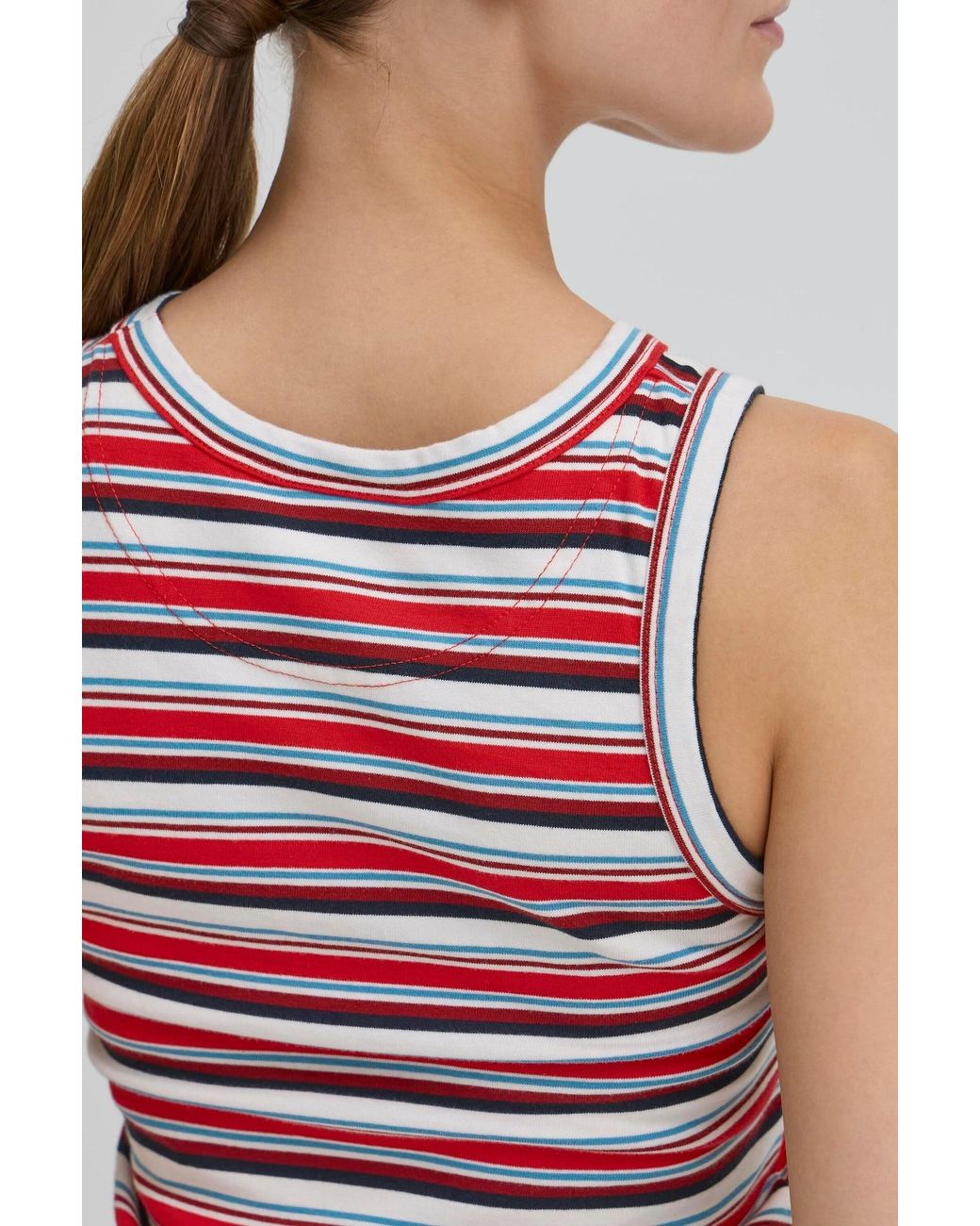 Ball Red Top
