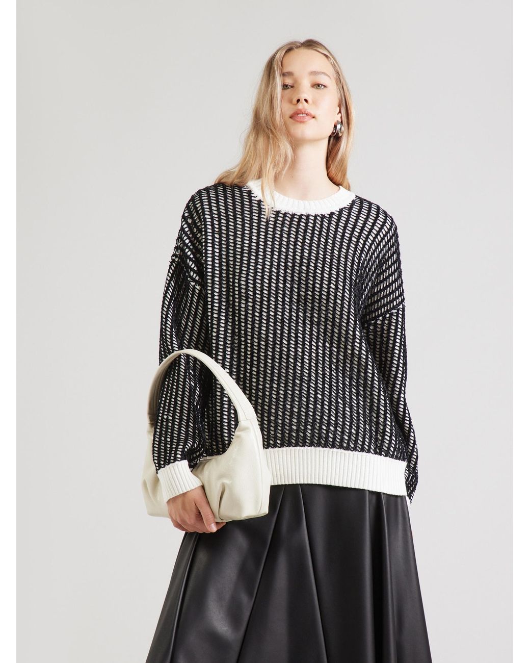 French Connection Black Pullover Jullie