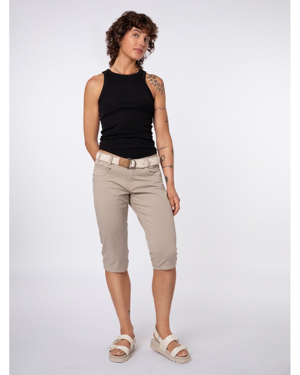 Sublevel Black Top