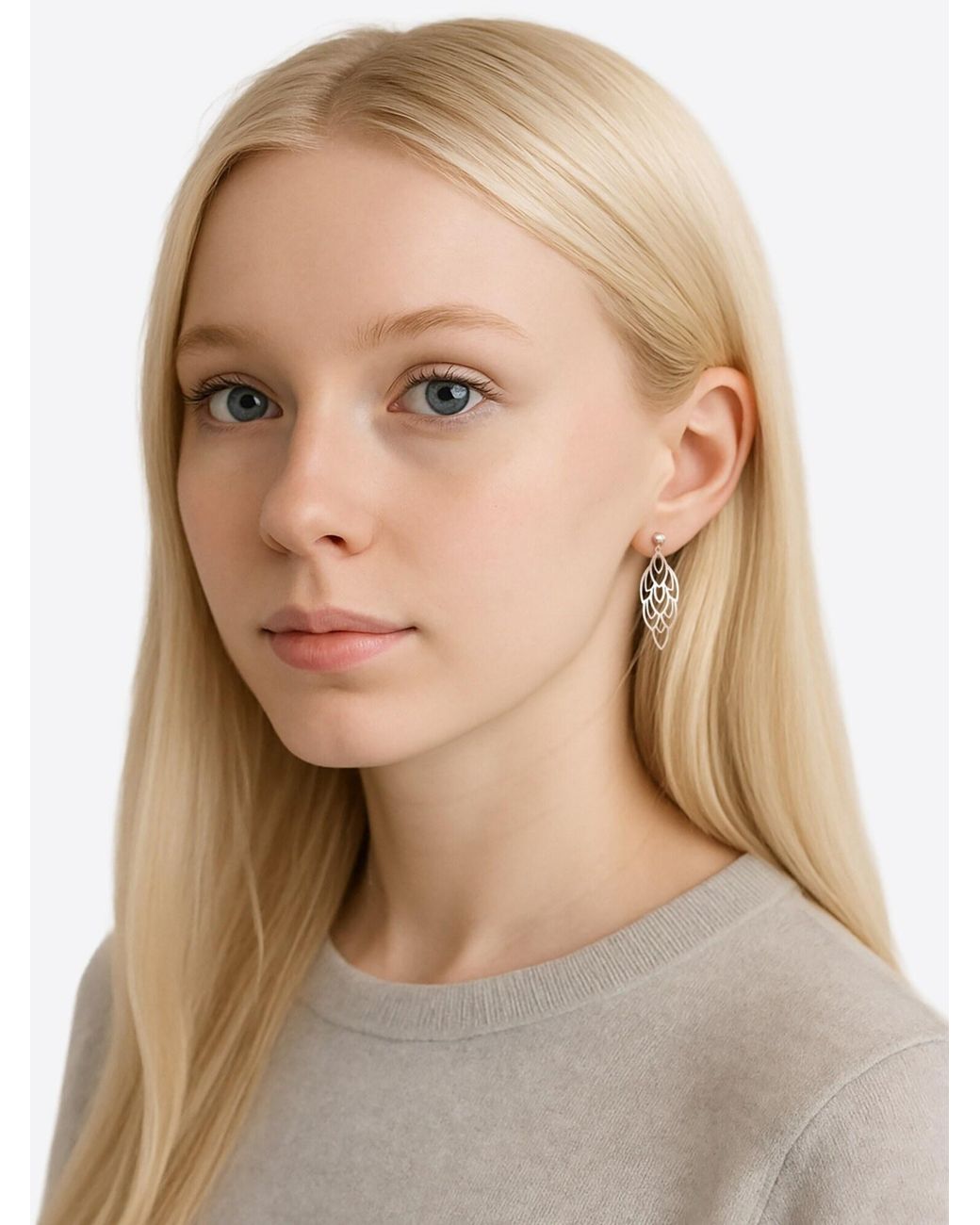 Sofia Milani White Ohrringe Flower