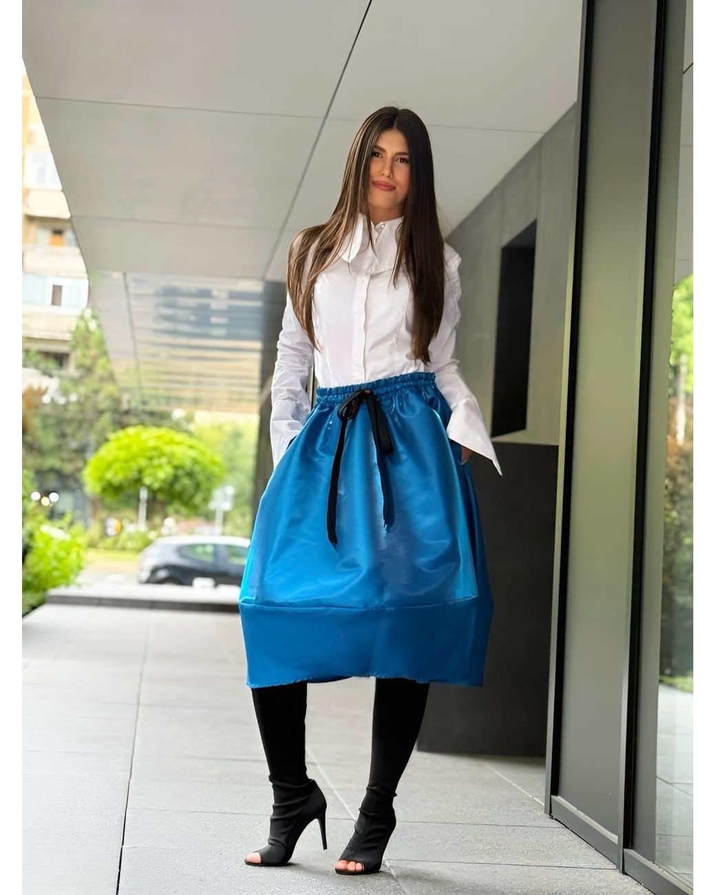 Unique Blue Rock Taffeta Balloon Skirt