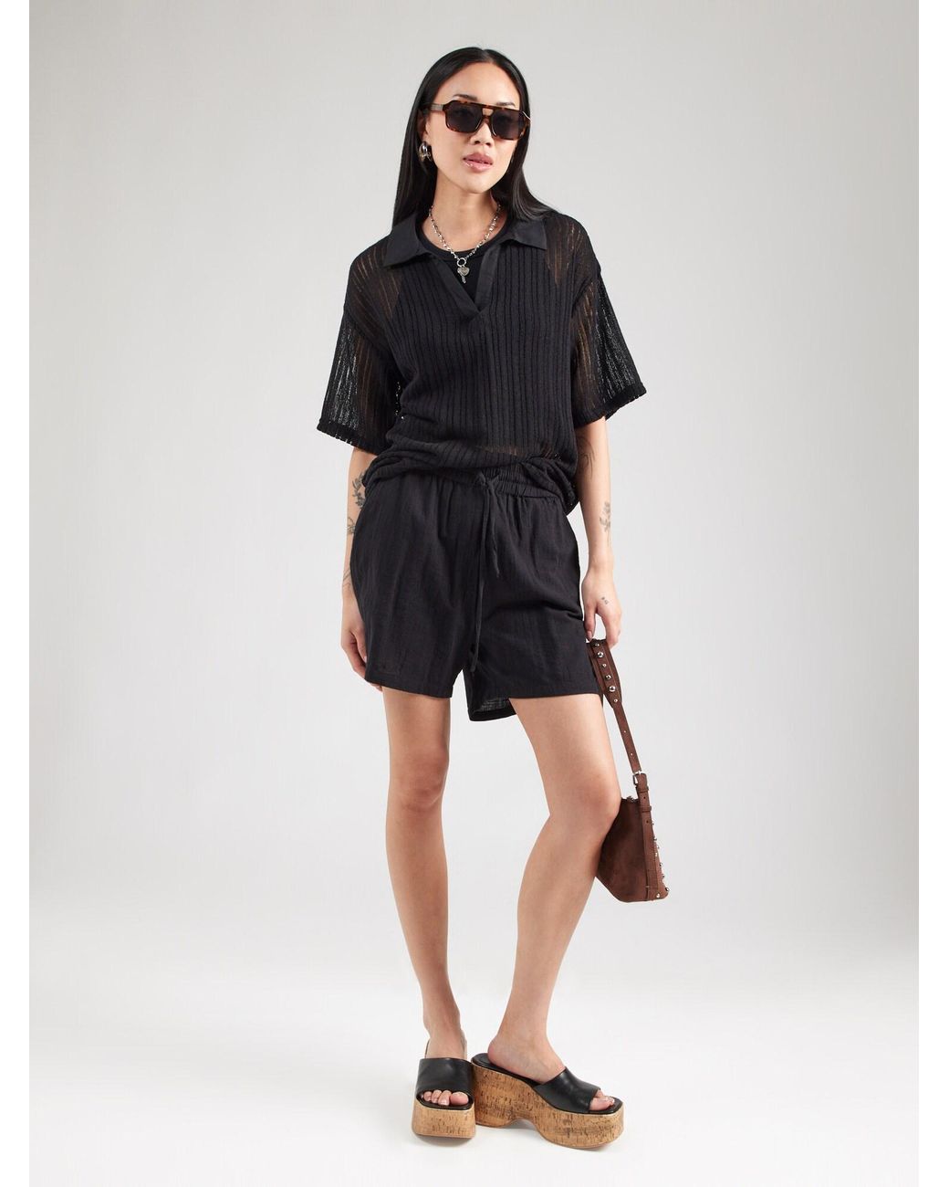 ONLY Black Shorts Onltizana