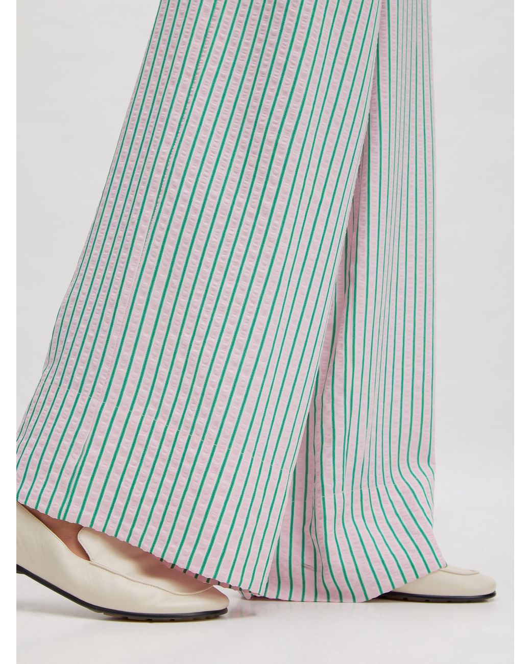 EDITED White Hose Cataleya