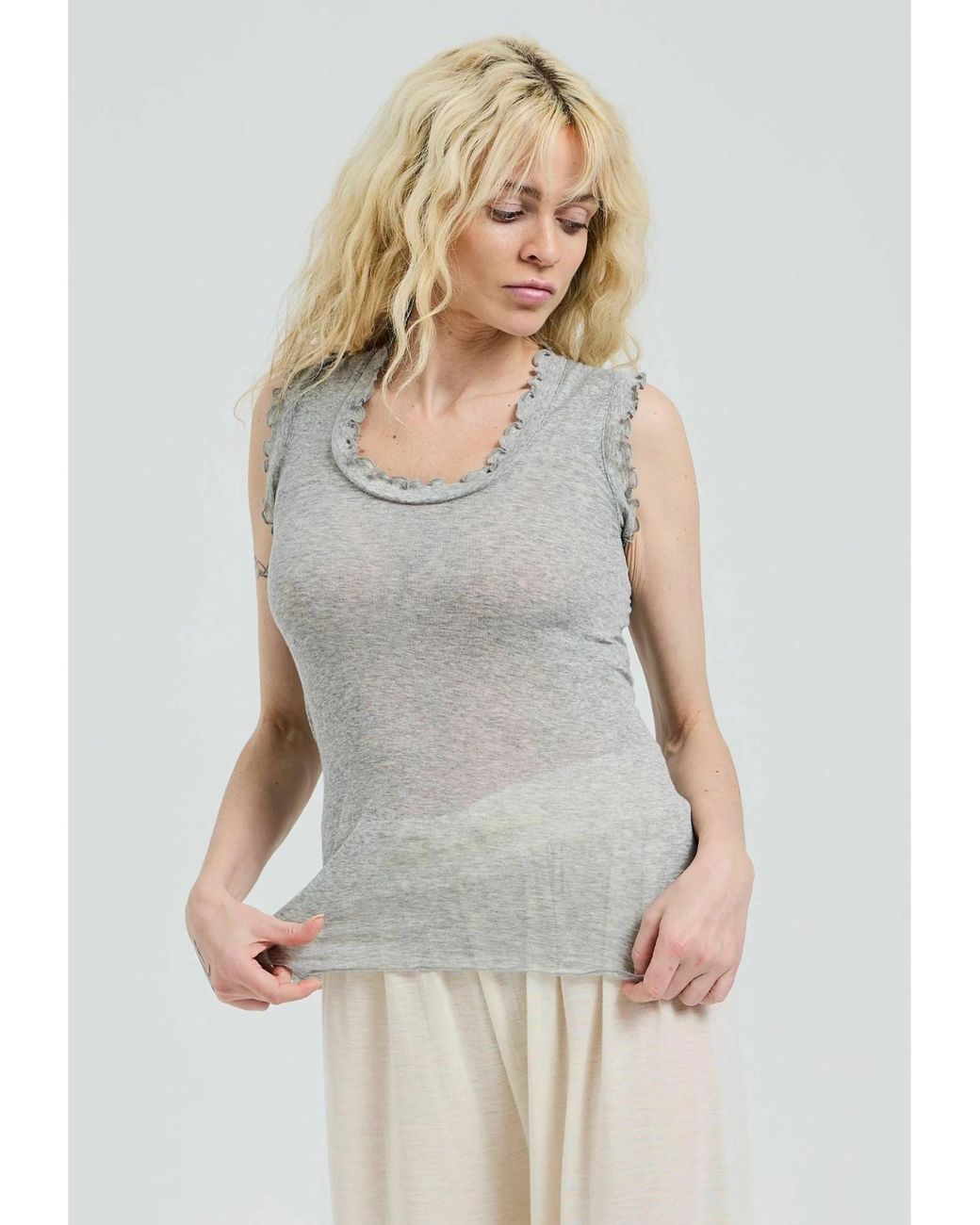 Seamless Basic Gray Top Flounce