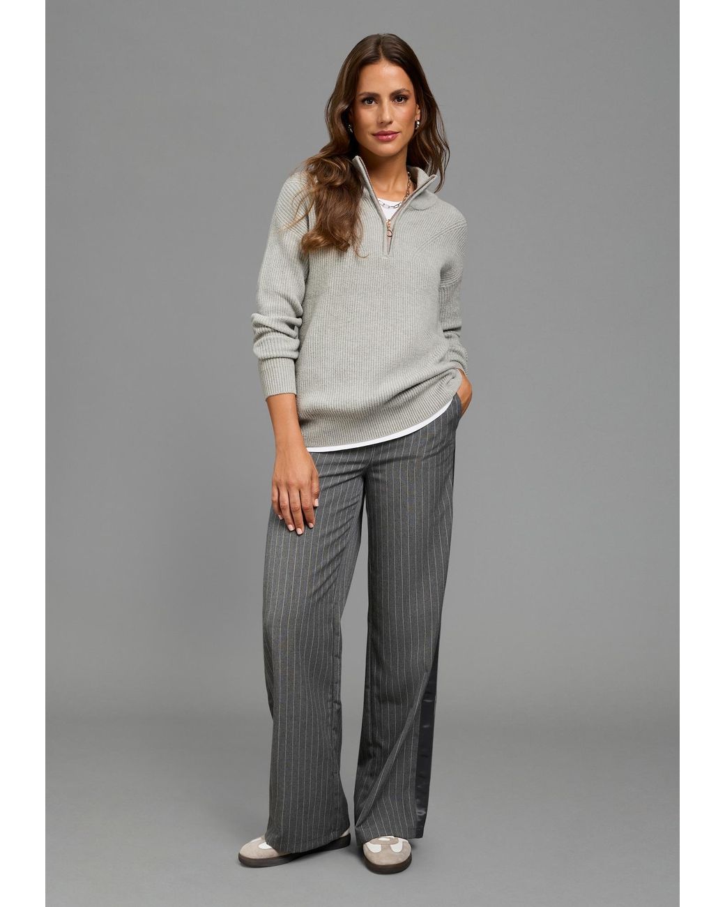 Laura Scott Gray Pullover