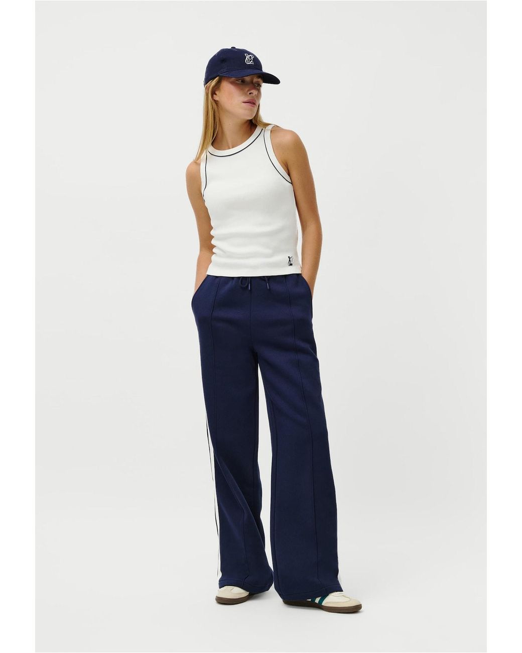 Oh April Blue Cap Arina