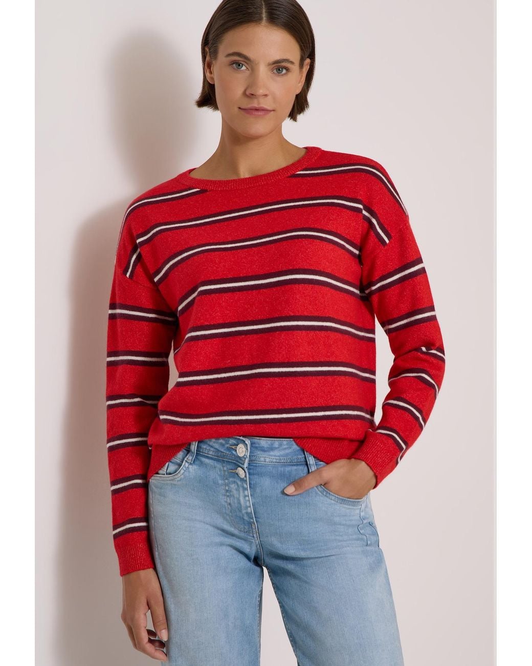 Cecil Red Pullover