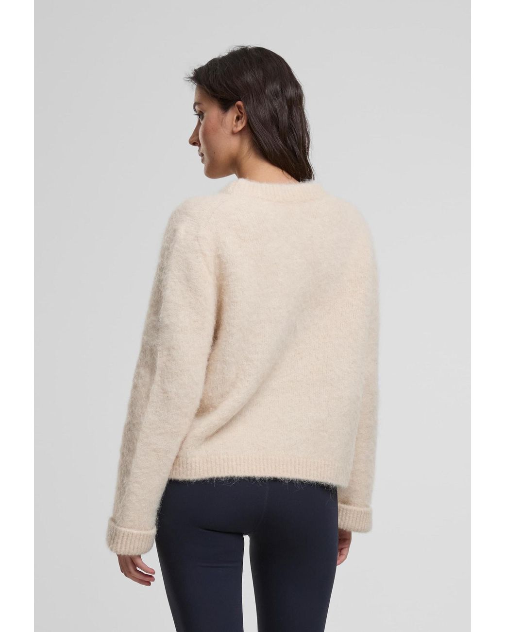 Aim'n White Aimn Pullover