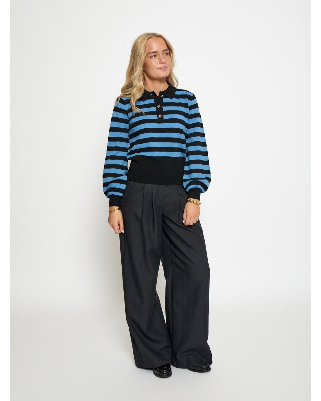 Minus Black Pullover Aillana