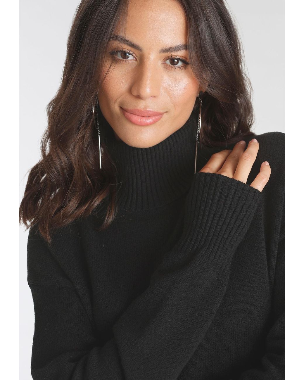 Laura Scott Black Pullover