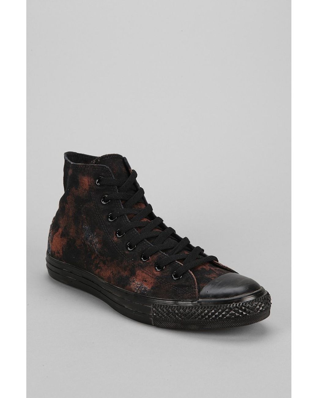 Converse Uo X Chuck Taylor All Star Acid Wash Destroyed Men'S Sneaker in  Black for Men | Lyst