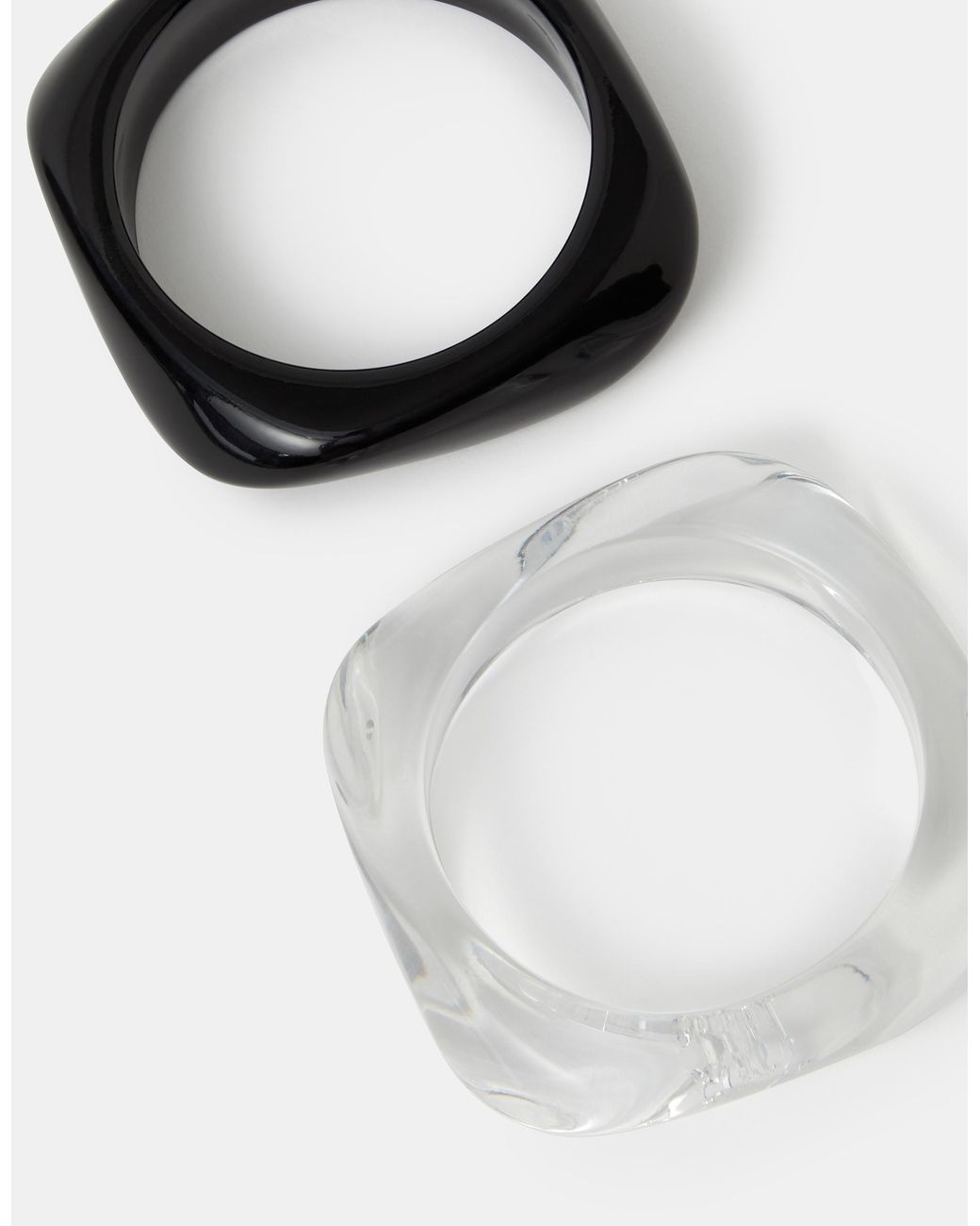 Accessorize White 2-Pack Chunky Resin Bangles