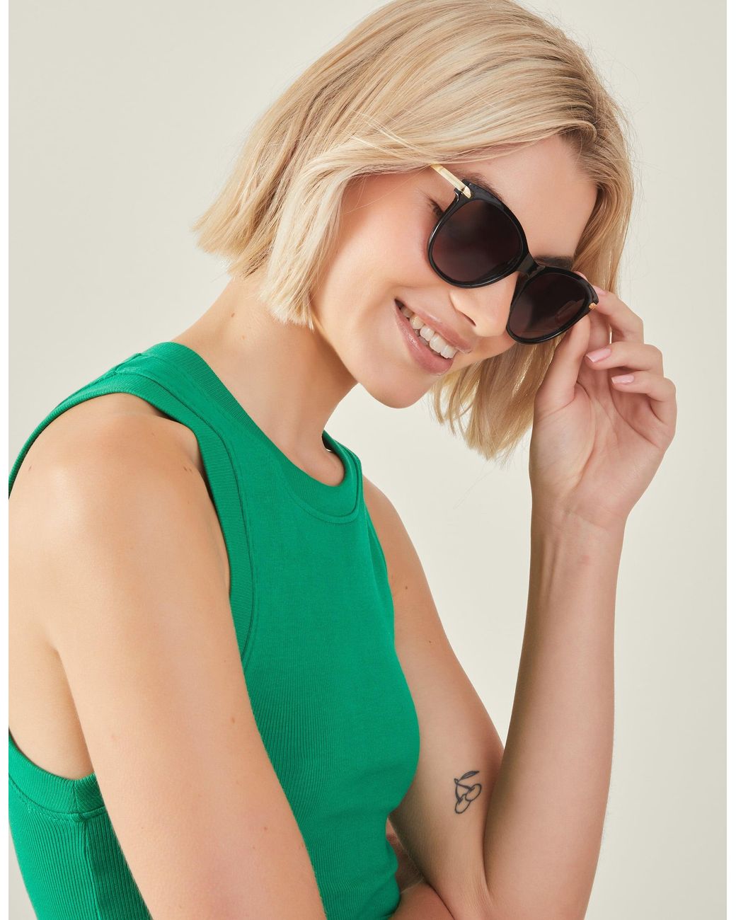 Accessorize Brown Metal Arm Classic Sunglasses