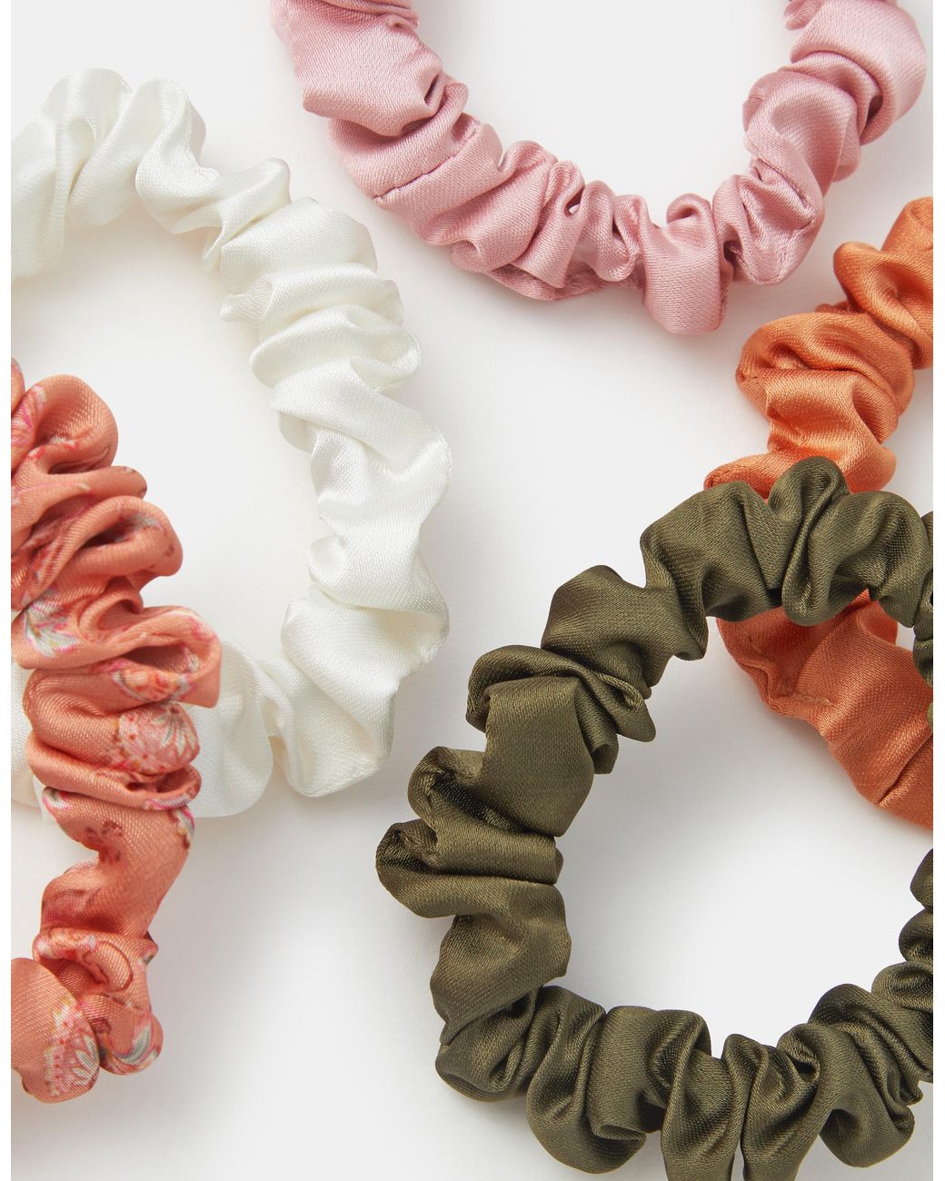 Accessorize White 5-Pack Satin Hair Scrunchies
