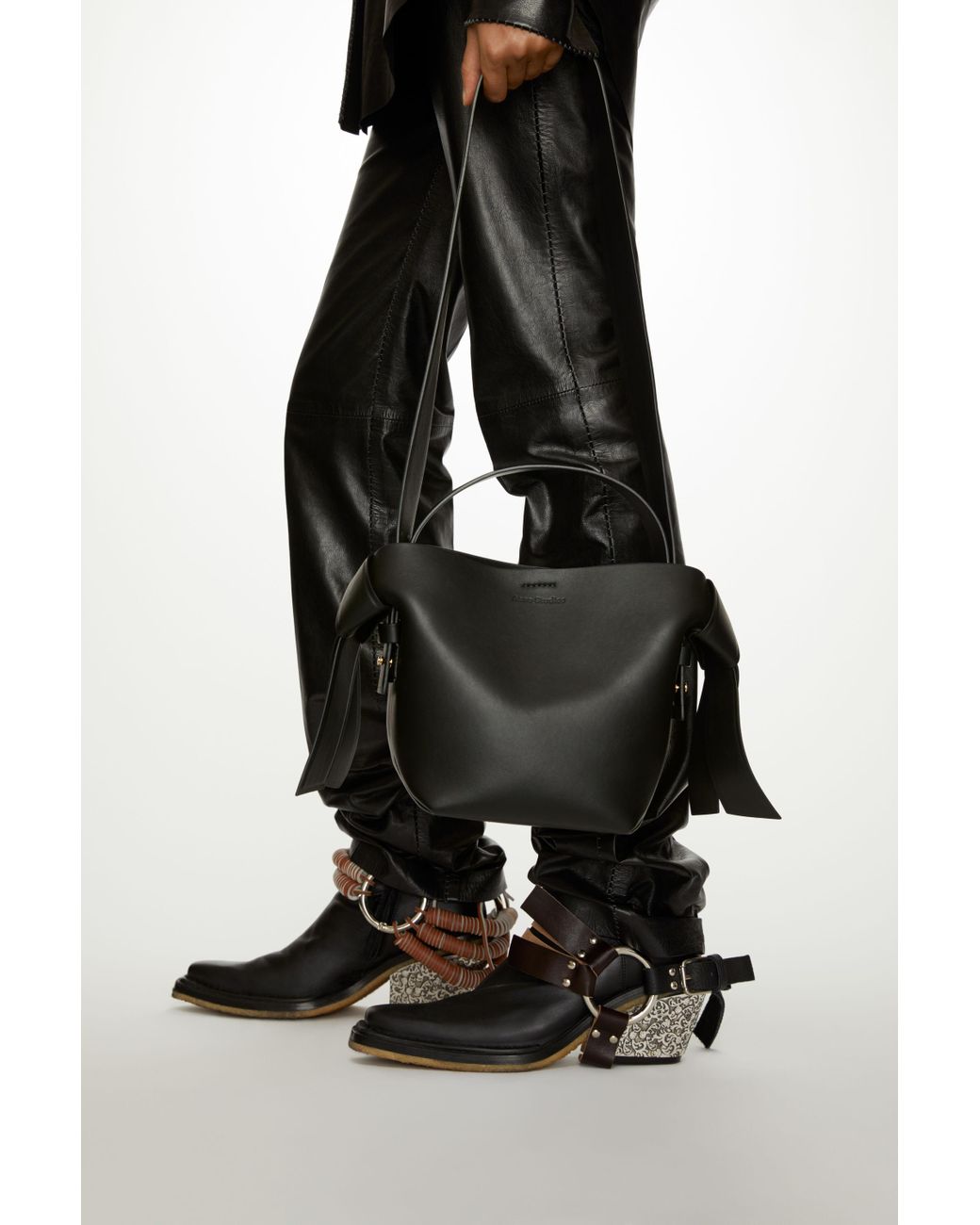 acne musubi mini black