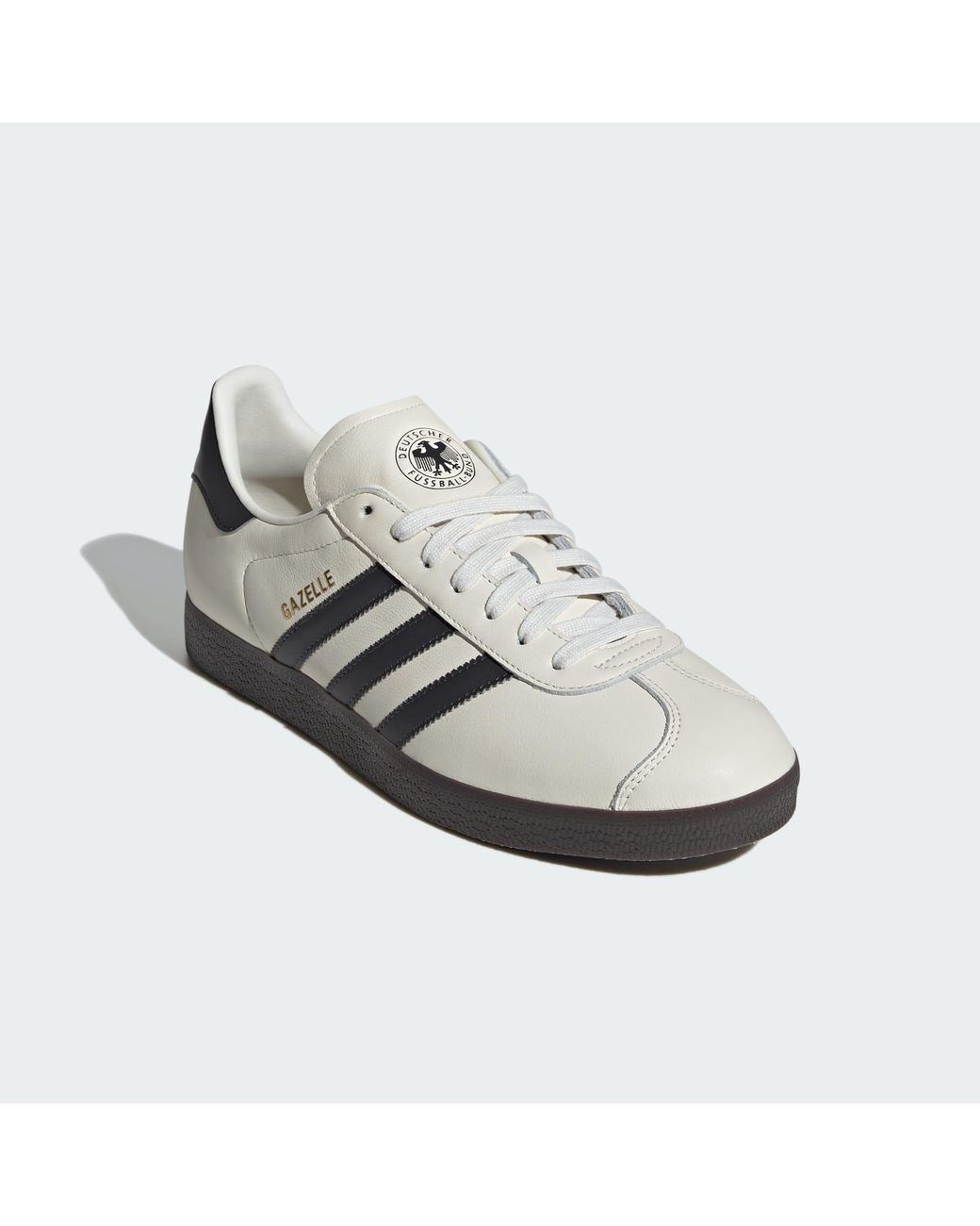 Gazelle adidas white top