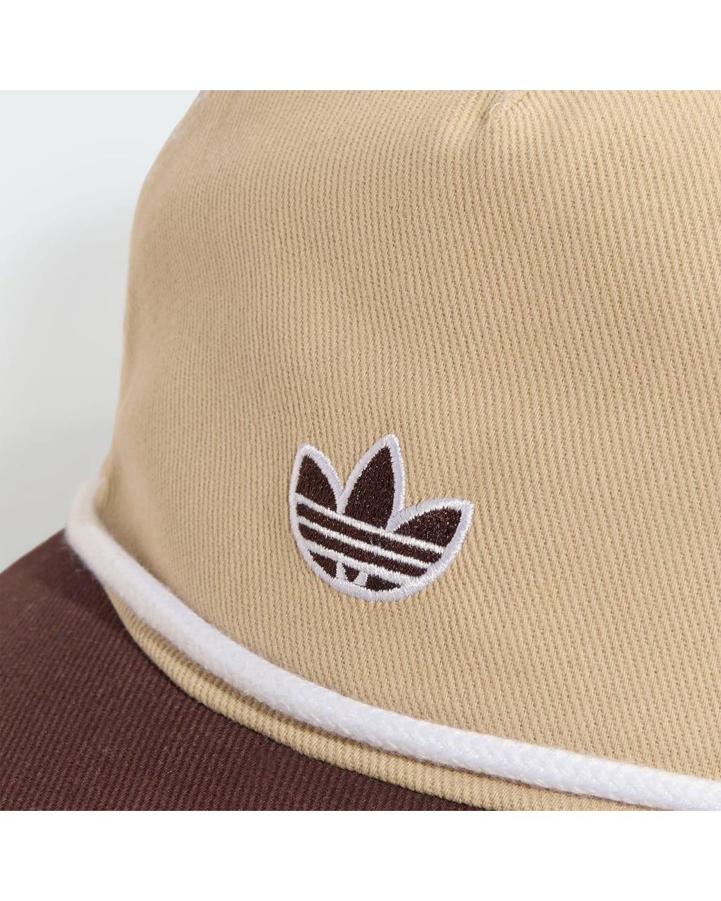 Gorra Dad Con Cordón Adidas de color Brown