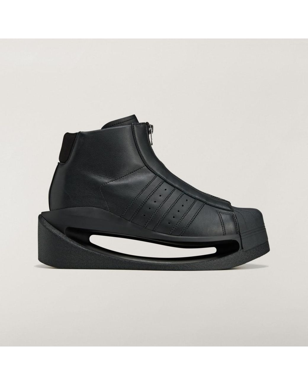 Adidas Black Y-3 Gendo Pro Model