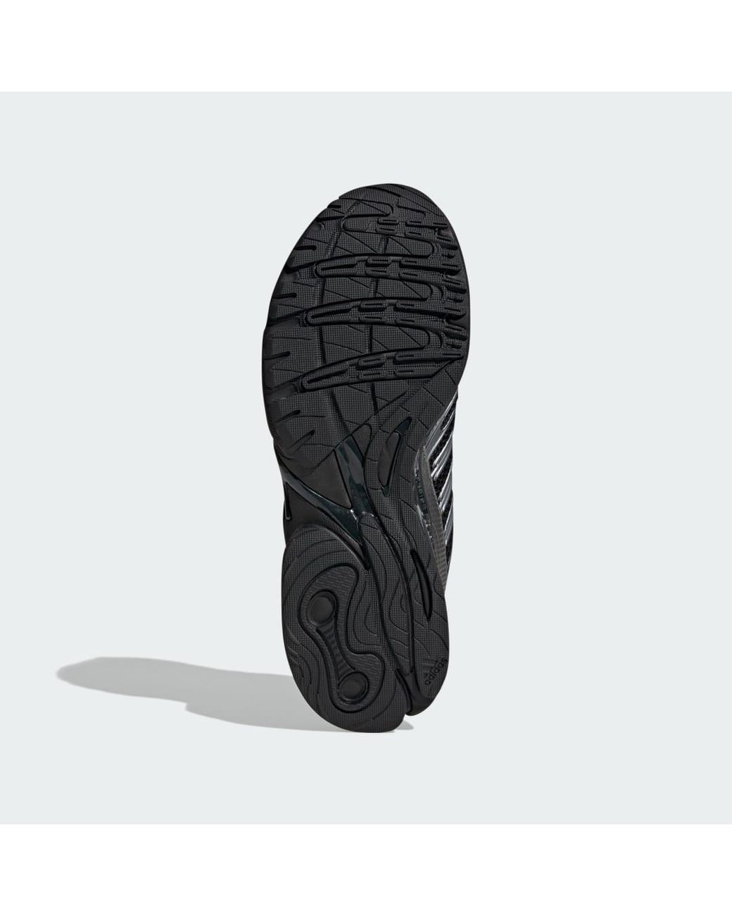Adidas Black Adistar Control 3 Schuh