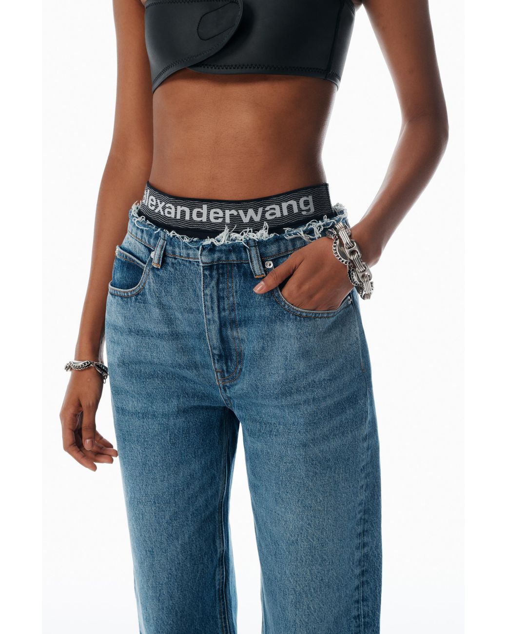 デニム・ジーパン Alexander Wang PRE-STYLED EZ JEAN W/ SPORTY UNDIE EZ MID-RISE STRAIGHT-LEG JEANS in VINTAGE MEDIUM INDIGO