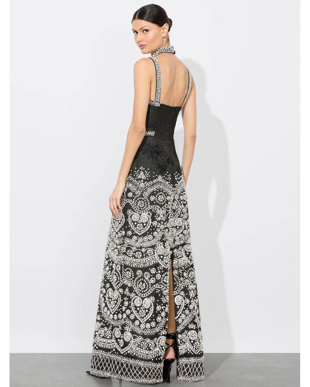 Alice + Olivia Paige Maxi Gown in White | Lyst