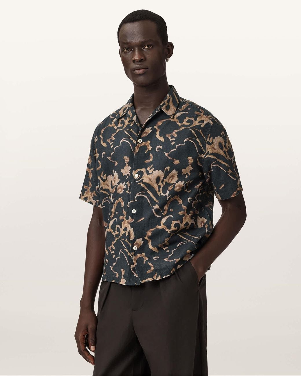 AllSaints Black Fortune Short Sleeve Linen Blend Boxy Shirt for men