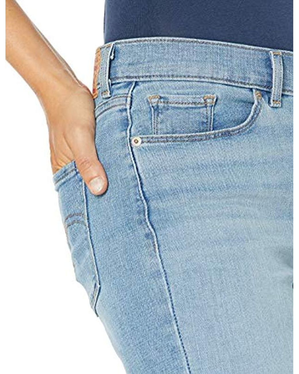 levi's classic crop jeans