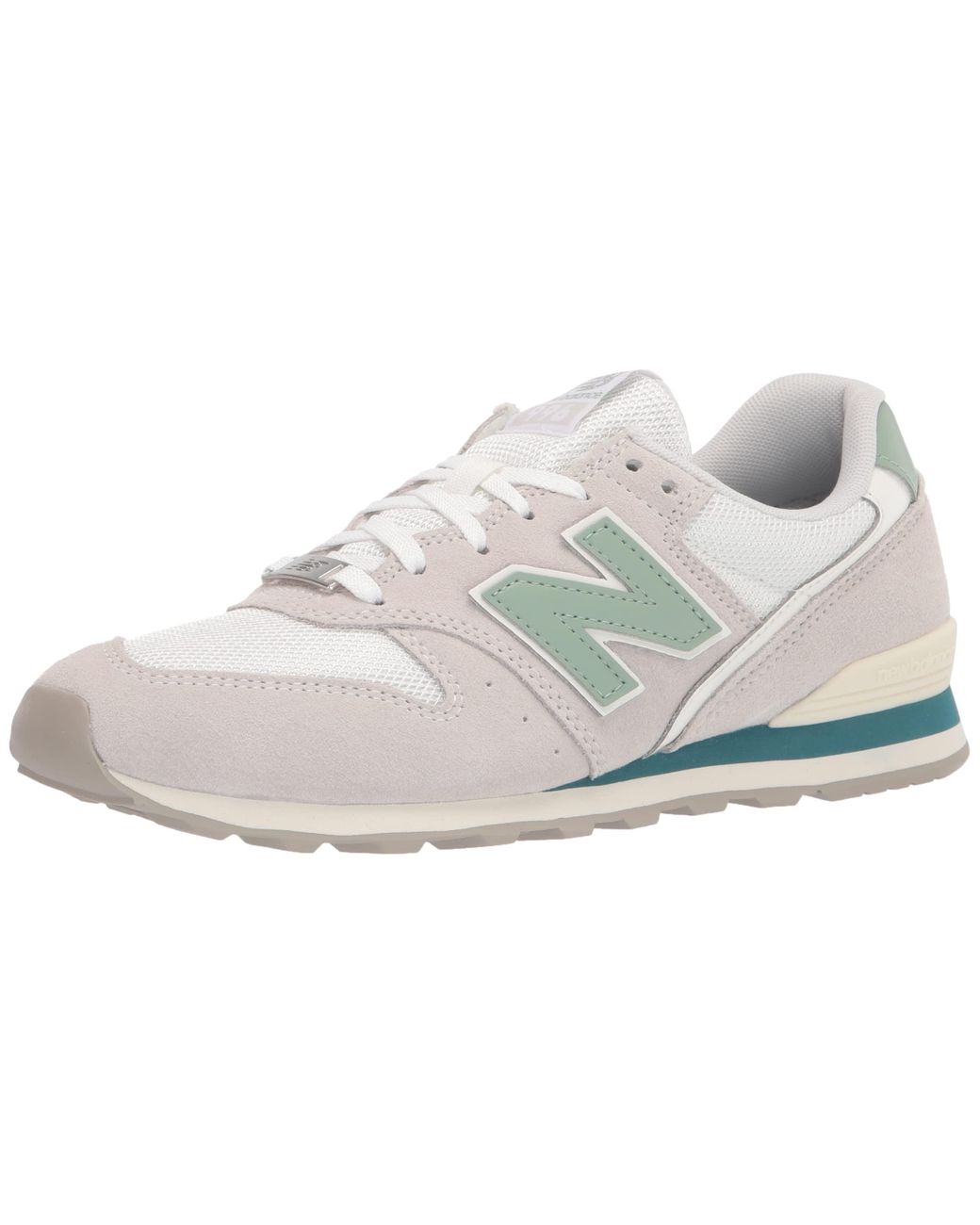 New Balance Suede 996 V2 Sneaker in 