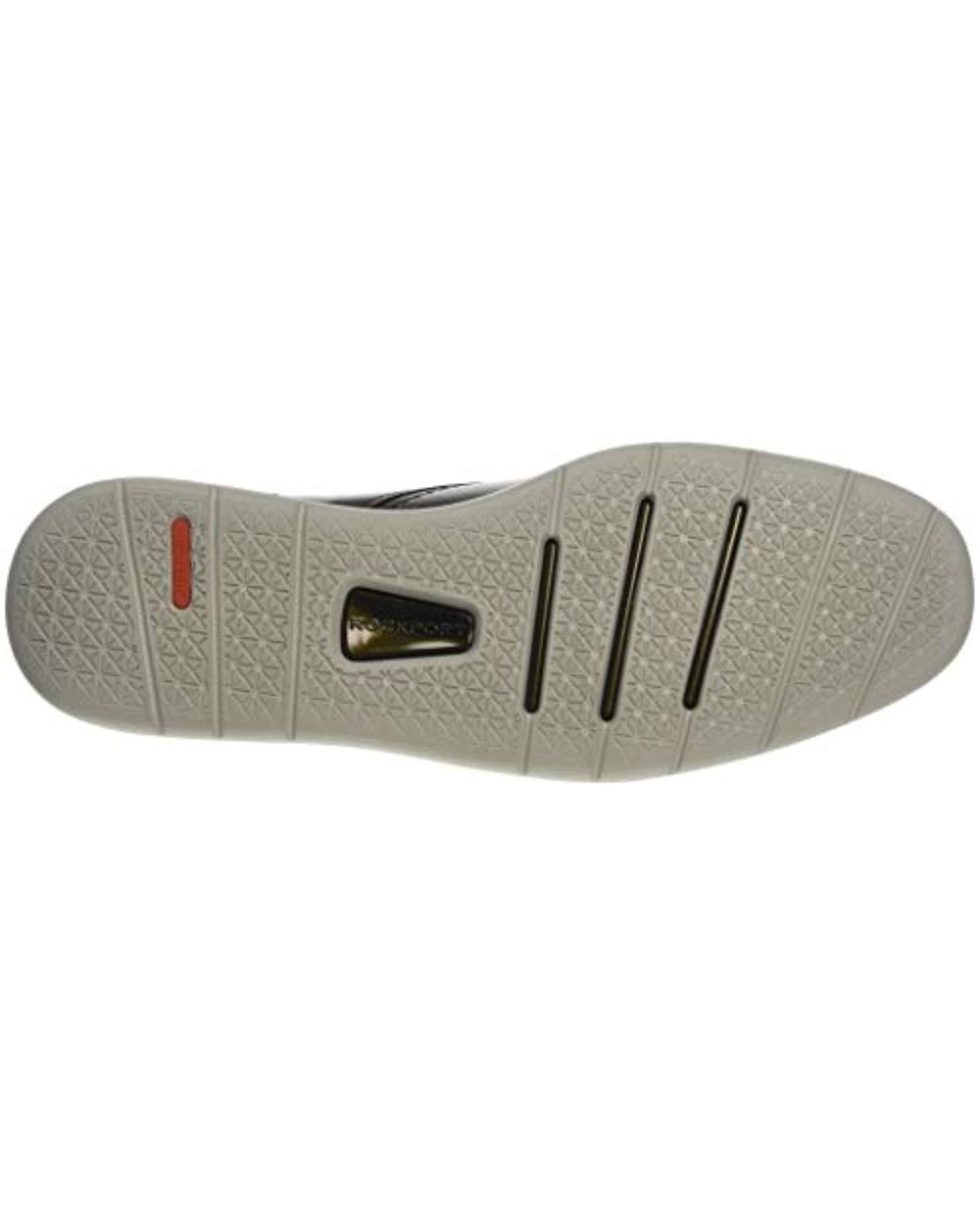 Total motion deals dress chukka