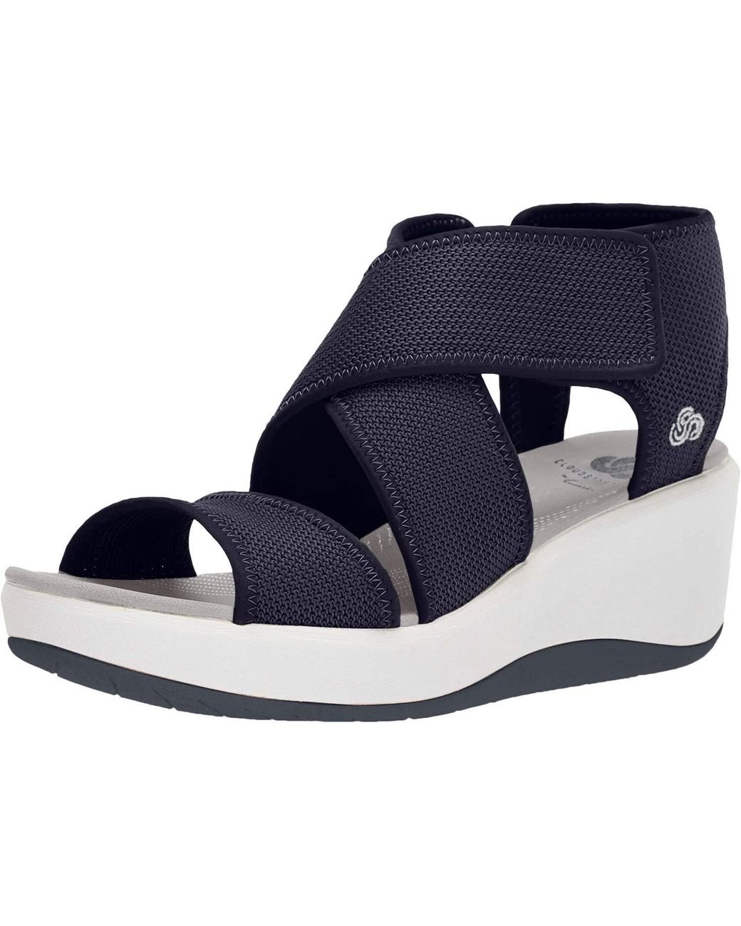 Clarks Step Cali Palm Sandal in Black | Lyst