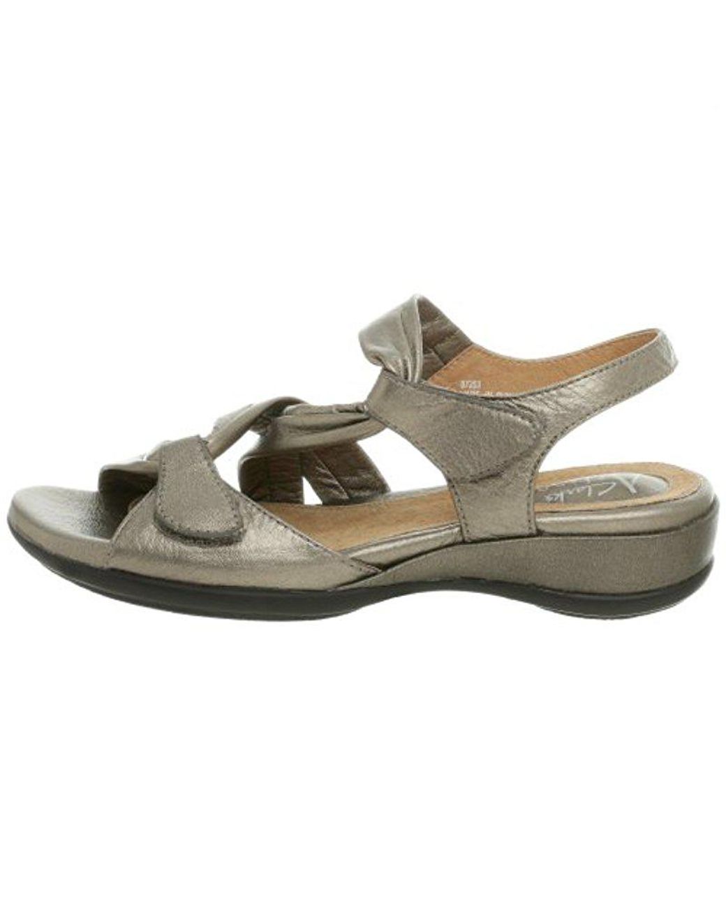 clarks women's lucena sandal