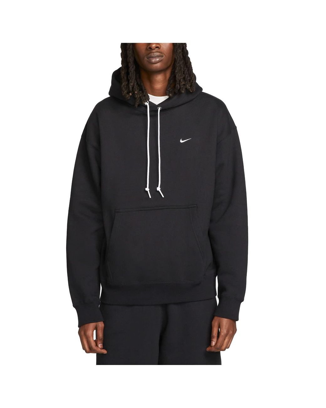 nike swoosh ensemble